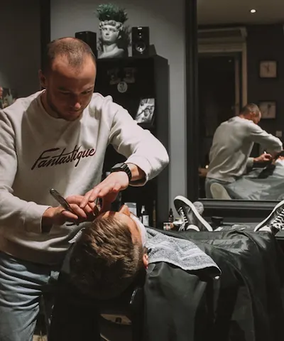 MEN’S BARBER&SHOP